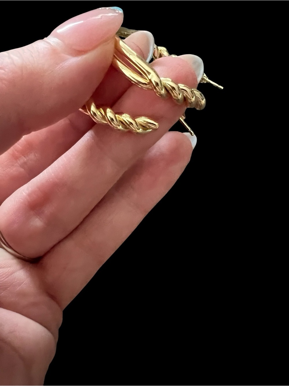 18k Gold Plated Hoop Earrings - Picture 5 of 6